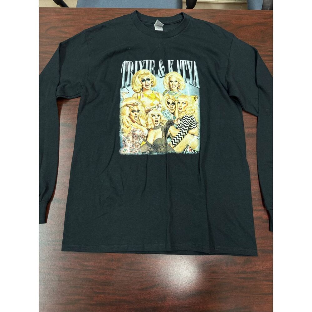 Trixie & Katya Long Sleeve Black Tee Size Medium